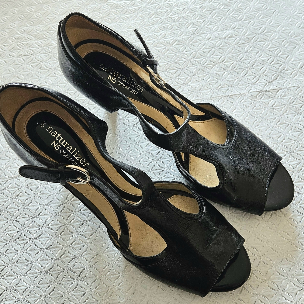 Naturalizer Black Women's Shoes